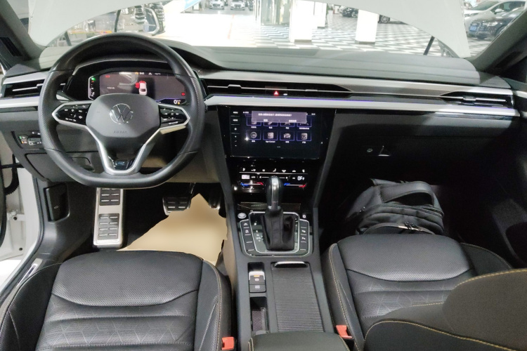 一汽-大众CC 2021款 380TSI 夺目版中控内饰12