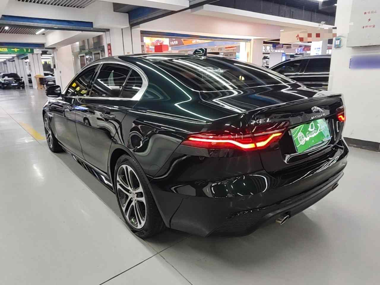 捷豹XEL 2024款 2.0T 250PS R-DYNAMIC S进取运动版(3)