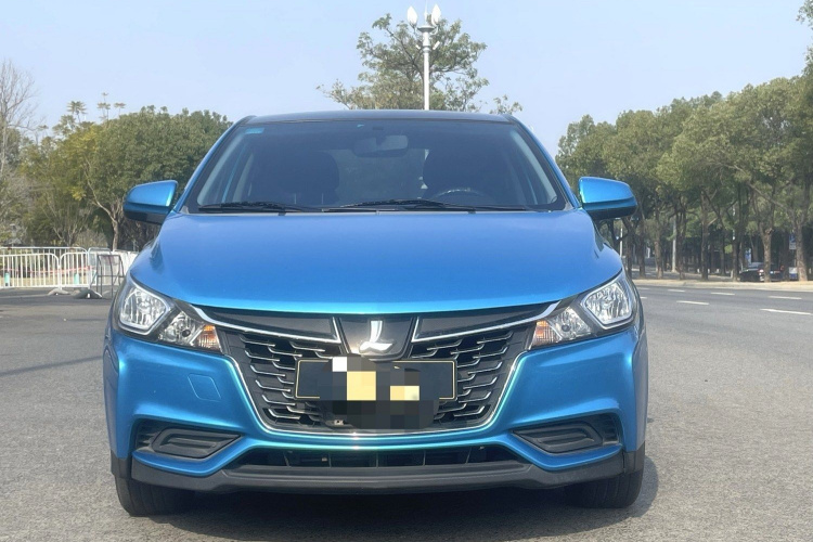 纳智捷 锐3 2016款 1.6L CVT智享型车身外观6004