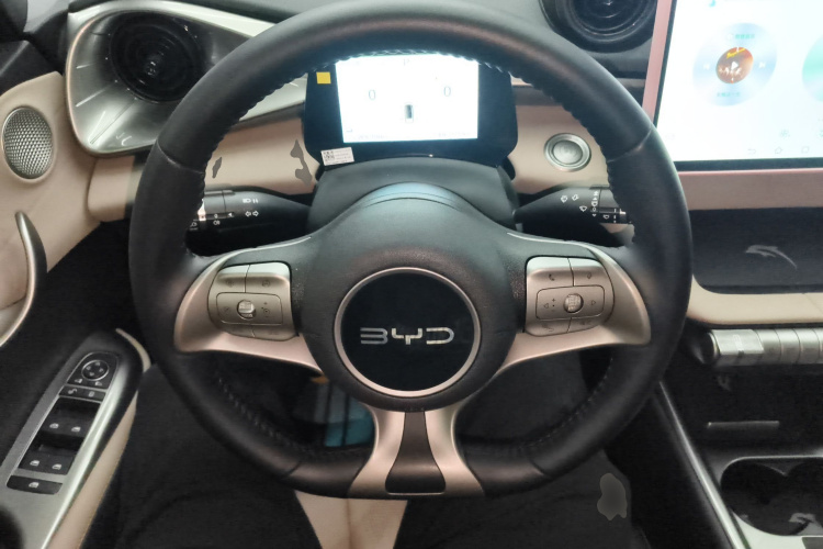 比亚迪 海豚 2025款 420km 自由版中控内饰13