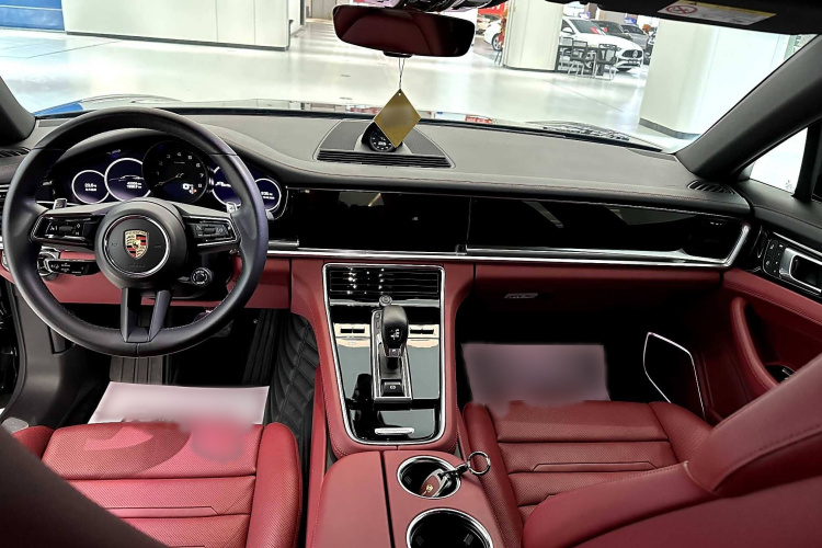 保时捷 2023款 Panamera 2.9T 铂金版中控内饰7001