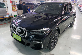 宝马X5 2022款 改款 xDrive 30Li M运动套装