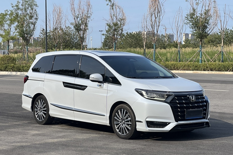 本田 艾力绅 2024款 2.0L e:HEV 豪华版车身外观6013