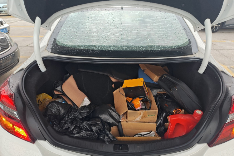 别克 君威 2014款 1.6T 时尚技术型中控内饰23