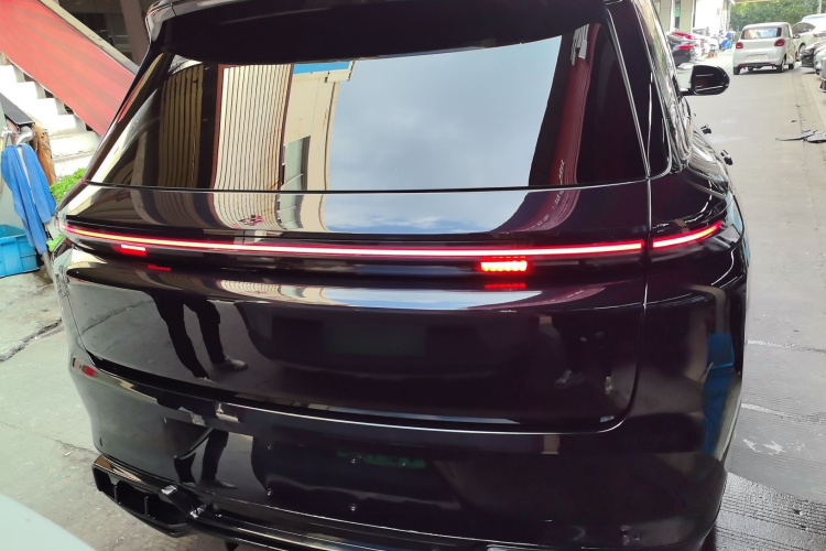 理想汽车 理想L8 2023款 Pro车身外观6