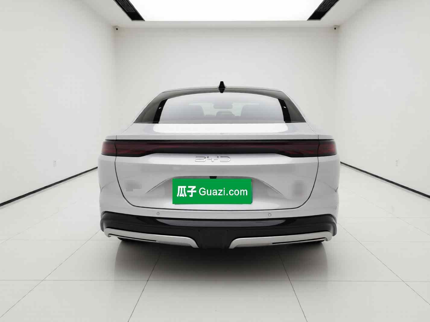 比亚迪 汉L 2025款 EV 四驱激光雷达旗舰型(4)