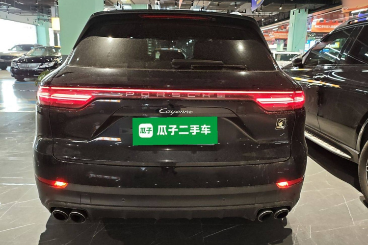 保时捷 2019款 Cayenne 3.0T车身外观6