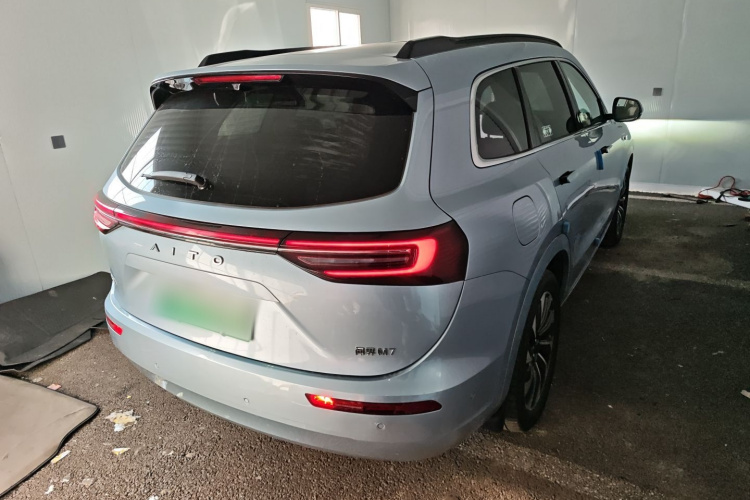 鸿蒙智行 问界M7 2024款 1.5T 智驾四驱Max版 5座车身外观6005