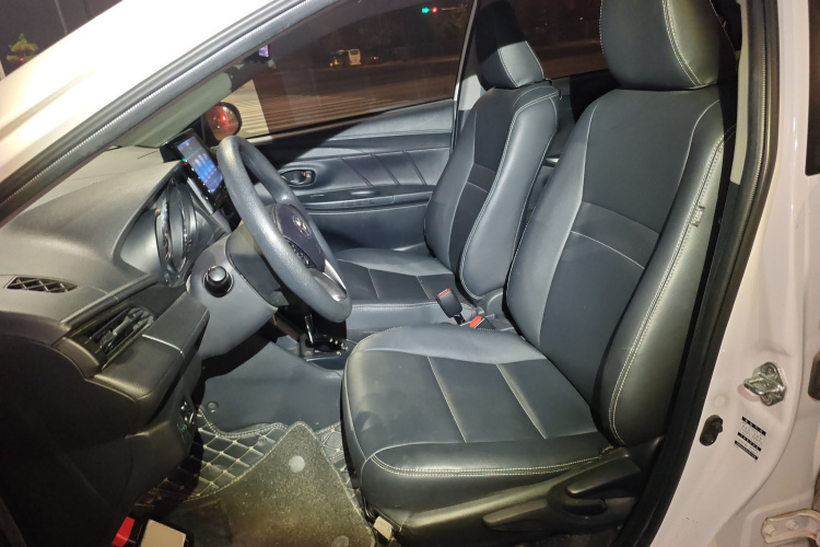 丰田 威驰 2021款 1.5L CVT创行版中控内饰19