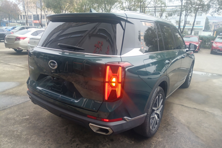 广汽传祺 传祺GS8 2022款 领航系列 2.0TGDI 两驱豪华智联版（七座）车身外观6005