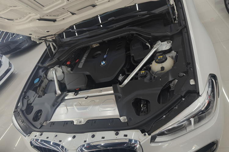 宝马X3 2020款  xDrive28i M运动套装机舱底盘24