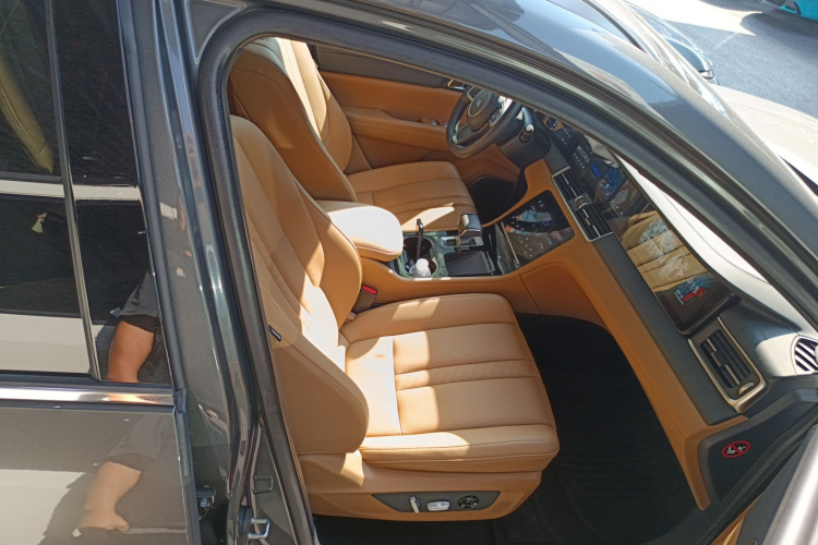 理想汽车 理想ONE 2020款 增程6座版局部细节41