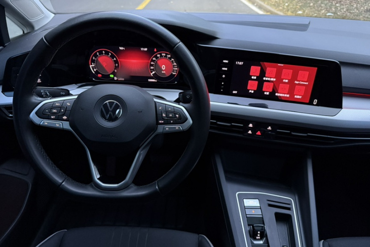 大众 高尔夫 2021款 280TSI DSG 30周年纪念版局部细节13