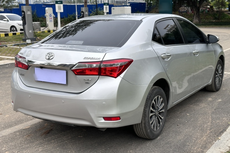 丰田 卡罗拉 2017款 改款 1.2T S-CVT GL车身外观6006