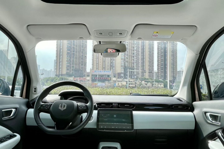 零跑汽车 零跑T03 2022款 星钻版中控内饰7004