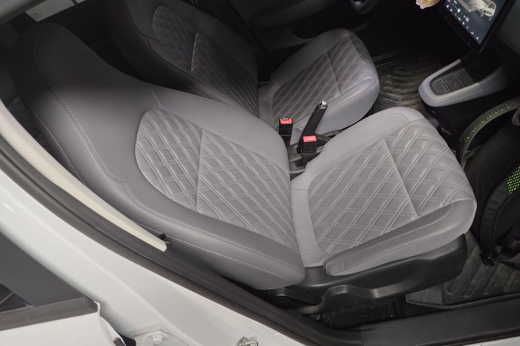 零跑汽车 零跑T03 2021款 400舒享版局部细节41