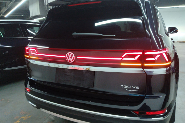 大众 途昂 2023款 530 V6 四驱尊崇旗舰版车身外观6