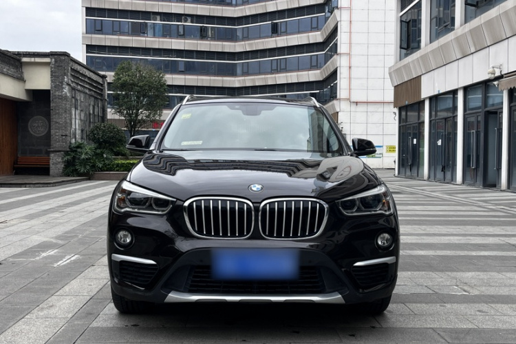 宝马X1 2016款 sDrive20Li 豪华型车身外观6002