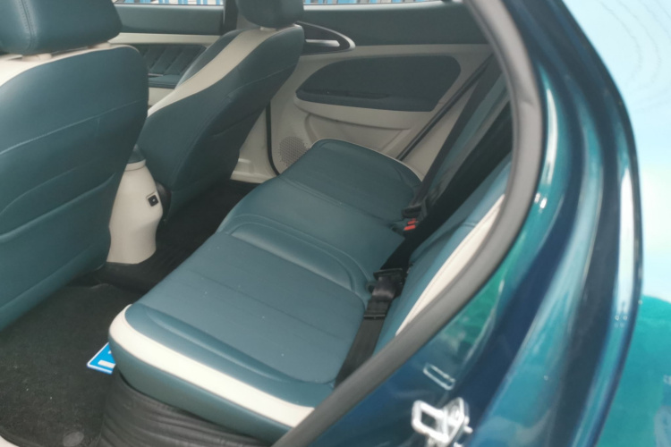 欧拉好猫 2022款 400km标准续航 豪华型 三元锂中控内饰21