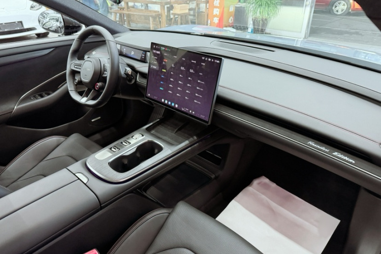 小米汽车 小米SU7 2024款 后驱标准创始版中控内饰7010