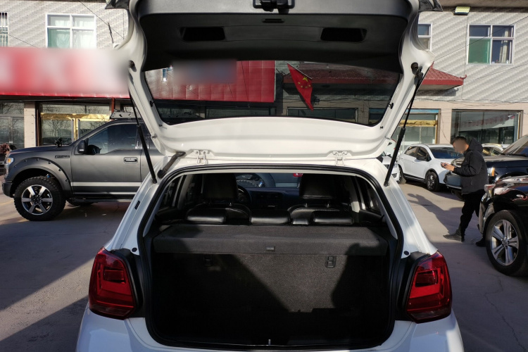 大众 Polo 2018款 1.5L 自动安驾型机舱底盘23