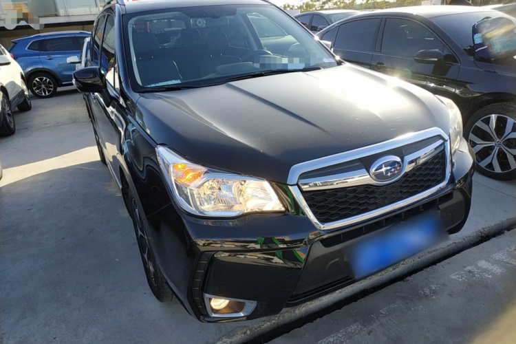 斯巴鲁 森林人 2015款 2.0i 特装纪念版车身外观3