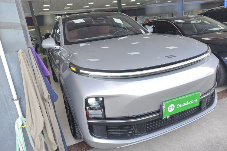 理想汽车 理想L8 2023款 Pro车身外观3