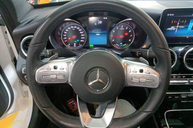 奔驰C级 2019款 C 260 运动版中控内饰13