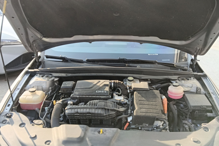 比亚迪 秦PLUS 2021款 DM-i 55KM 尊贵型局部细节24