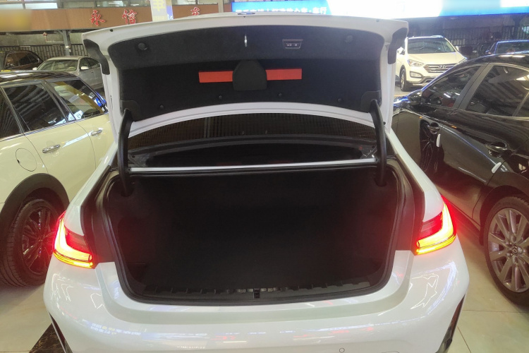 宝马3系 2023款 325Li xDrive M运动套装局部细节23