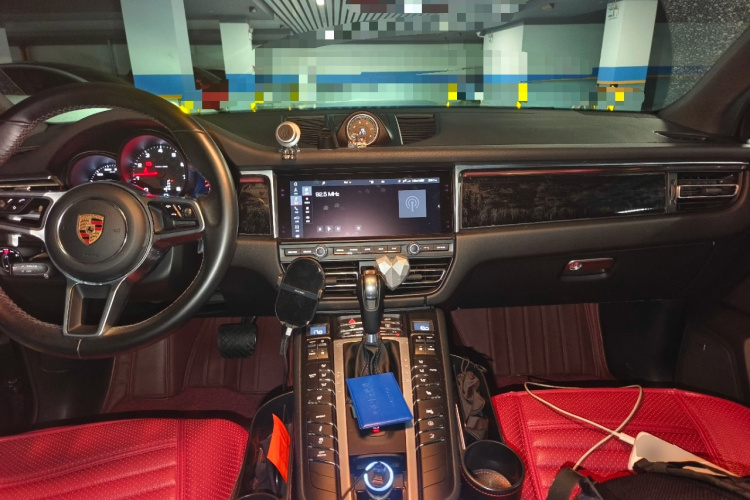 保时捷 2020款 Macan 2.0T中控内饰12