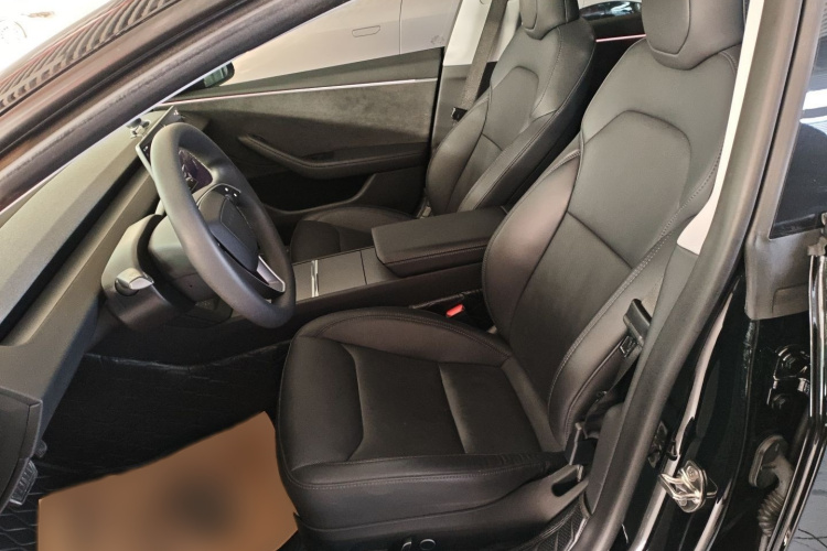 特斯拉 Model 3 2023款 长续航全轮驱动版局部细节19