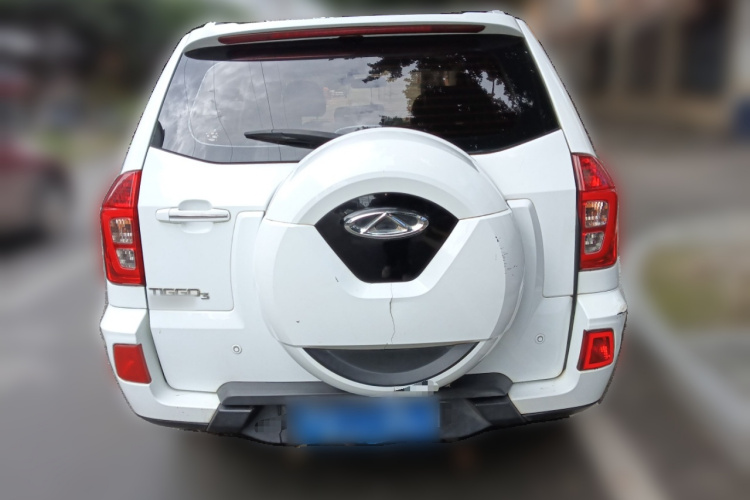 奇瑞 瑞虎3 2016款 1.6L 手动智尚版车身外观6