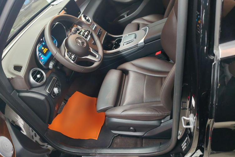奔驰GLC 2021款 GLC 300 L 4MATIC 豪华型中控内饰19
