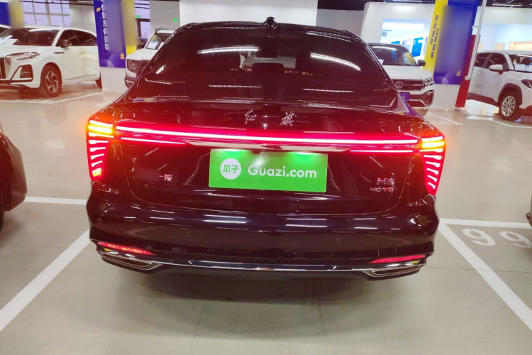 红旗H5 2023款 2.0T 自动智联旗畅版车身外观6004