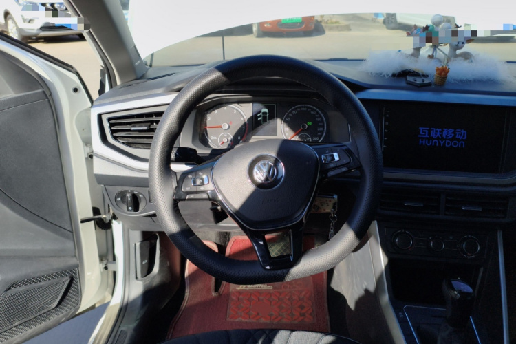 大众 Polo 2019款 Plus 1.5L 自动全景乐享版中控内饰13