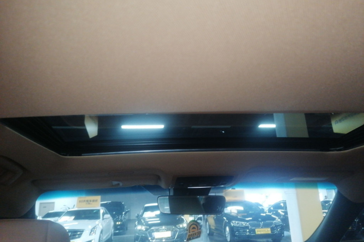 雷克萨斯ES 2022款 200 卓越版中控内饰22