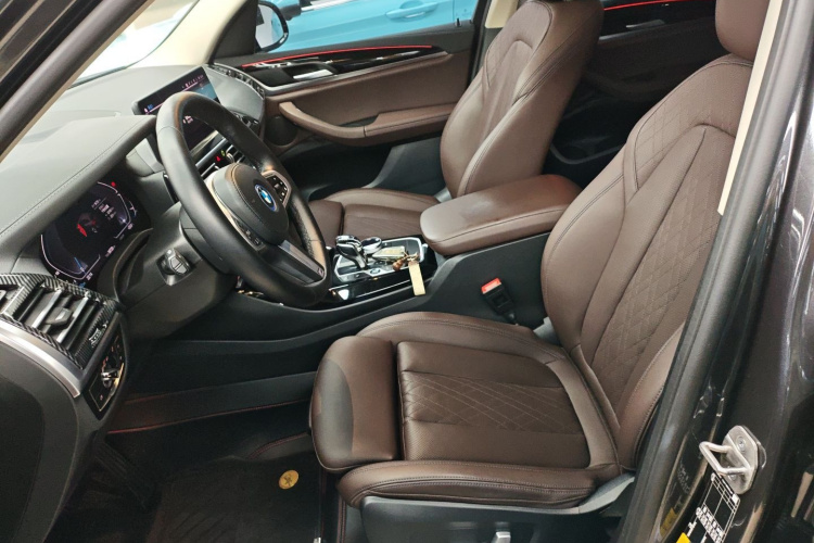 宝马iX3 2022款 领先型局部细节19