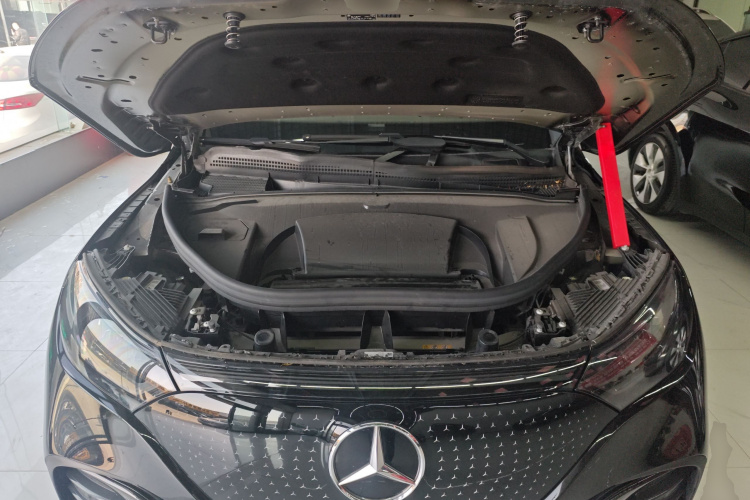奔驰EQE SUV 2024款 350 4MATIC 先锋版局部细节24