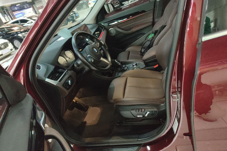 宝马X1 2022款 sDrive25Li 领先型中控内饰19