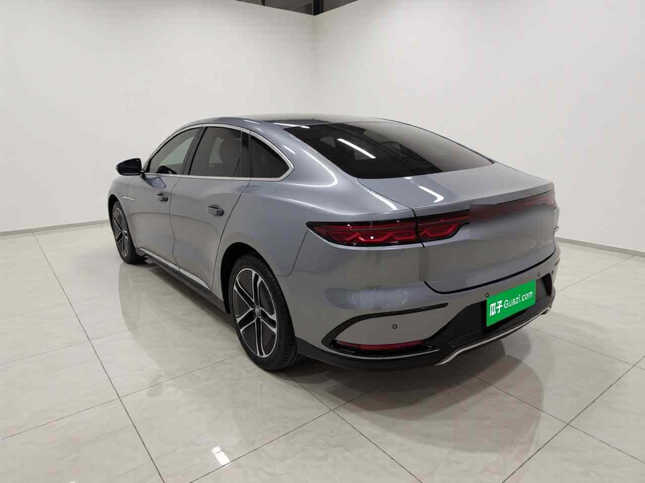 比亚迪 汉 2023款 EV 冠军版 605KM前驱尊贵型(3)