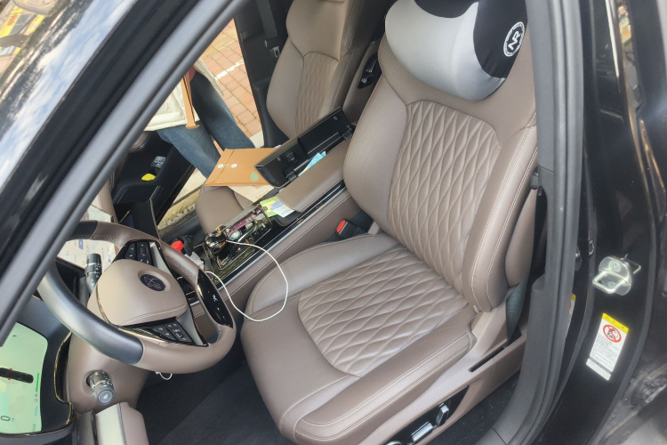 比亚迪 汉 2024款 EV 荣耀版 506KM前驱尊贵型中控内饰19