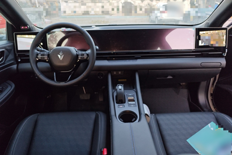 灵悉L 2025款 头号玩家版+增配亿点选装包中控内饰12