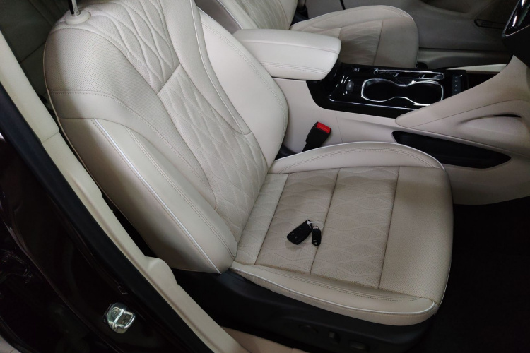 别克 2020款 昂科威S 652T 四驱Avenir艾维亚局部细节41