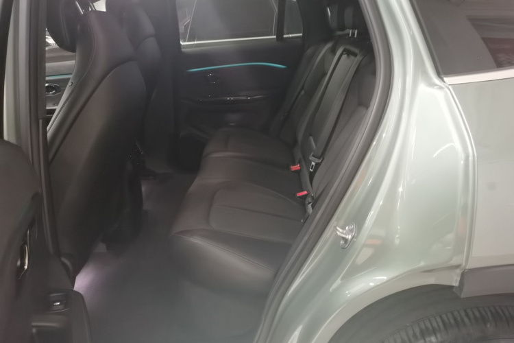 蔚来EC6 2022款 75kWh 运动版中控内饰7004