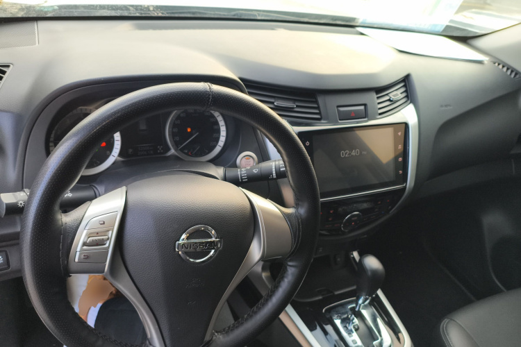 日产 途达 2020款 2.5L XL Upper 4WD 自动四驱豪华版中控内饰12