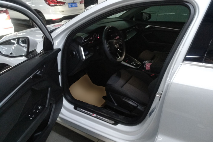 奥迪A3 2021款 Sportback 35 TFSI 进取运动型中控内饰19