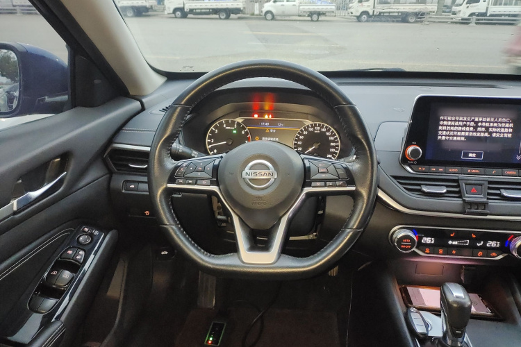 日产 天籁 2019款 2.0L XL Upper 智行版中控内饰13
