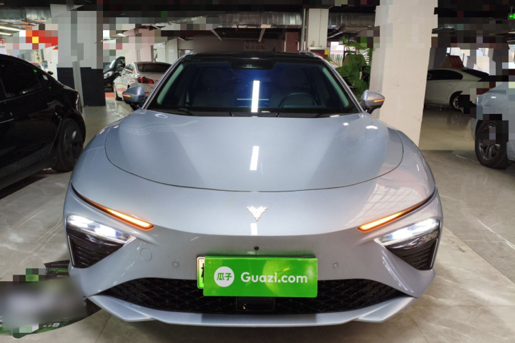 哪吒汽车 哪吒S猎装 2024款 增程300 标准版车身外观2