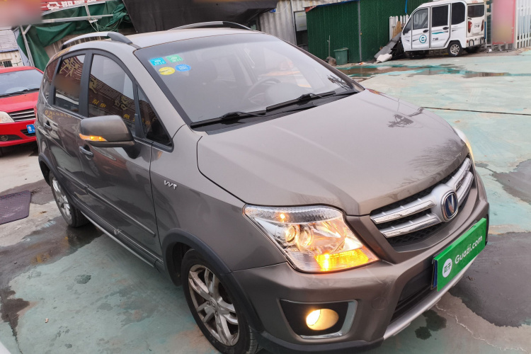 长安CX20 2014款 1.4L 手动运动版 国V车身外观3